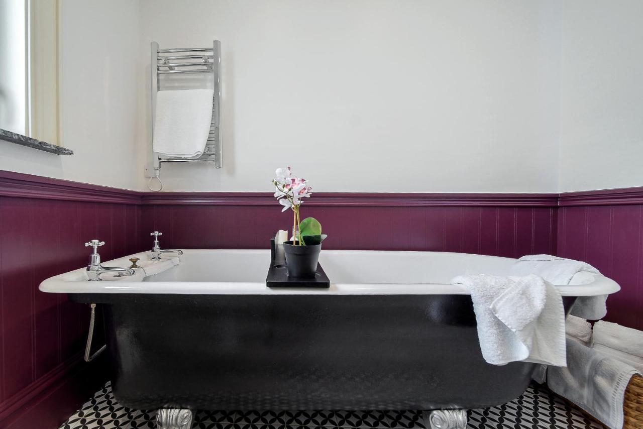 Seaview Lodge Apartment 'Sleeping 4 Guests' Rockstown Экстерьер фото