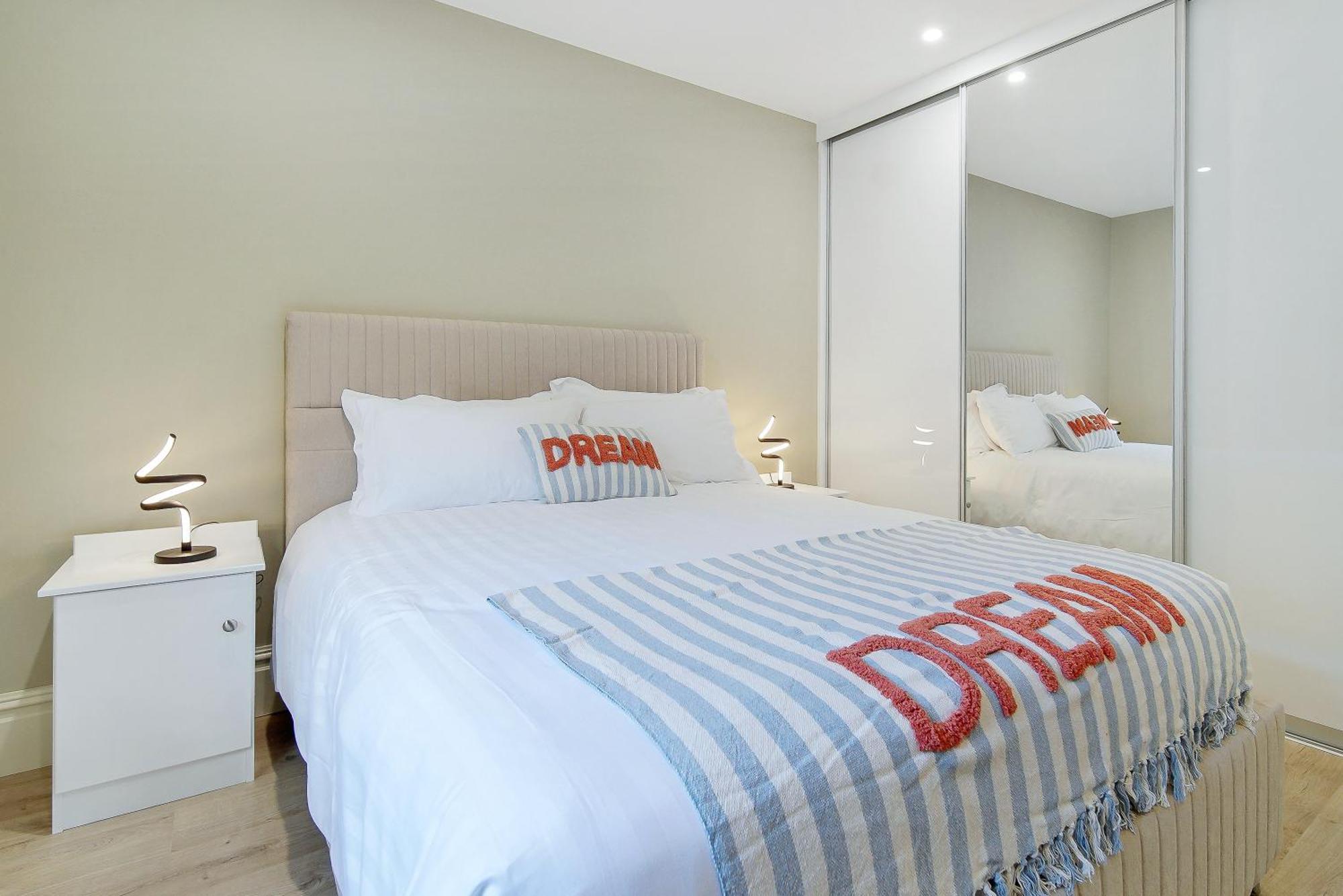 Seaview Lodge Apartment 'Sleeping 4 Guests' Rockstown Экстерьер фото