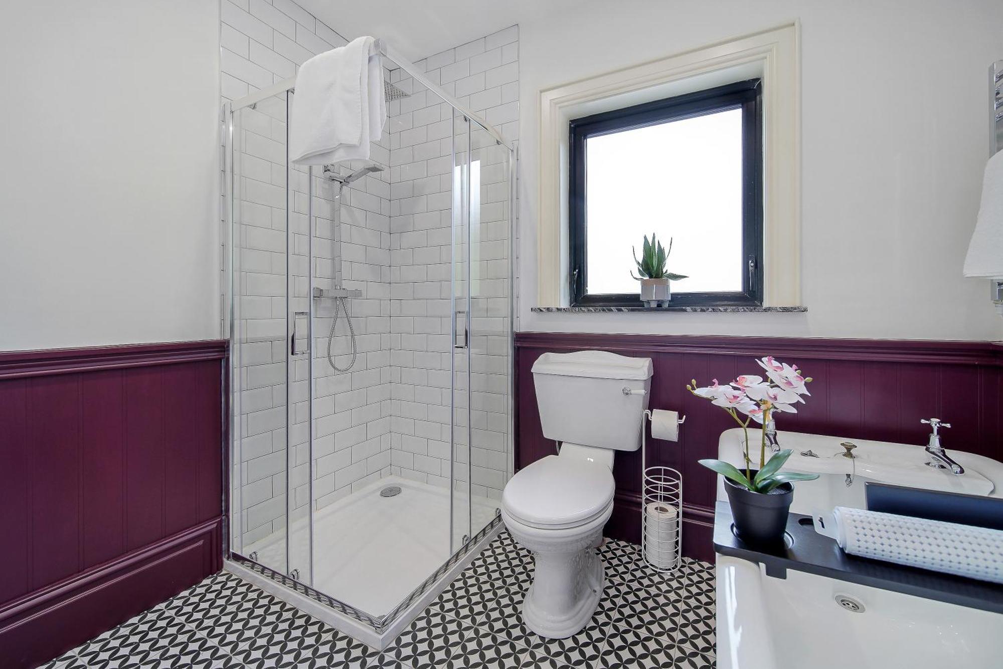 Seaview Lodge Apartment 'Sleeping 4 Guests' Rockstown Экстерьер фото